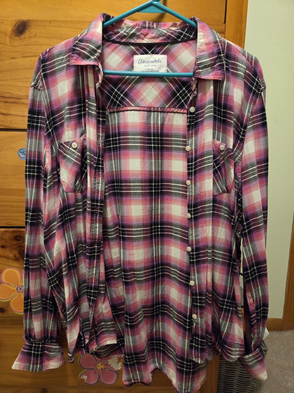 🌻 3/$20 Deal!! Aeropostale Pink Black and White Plaid Button-Down Shirt